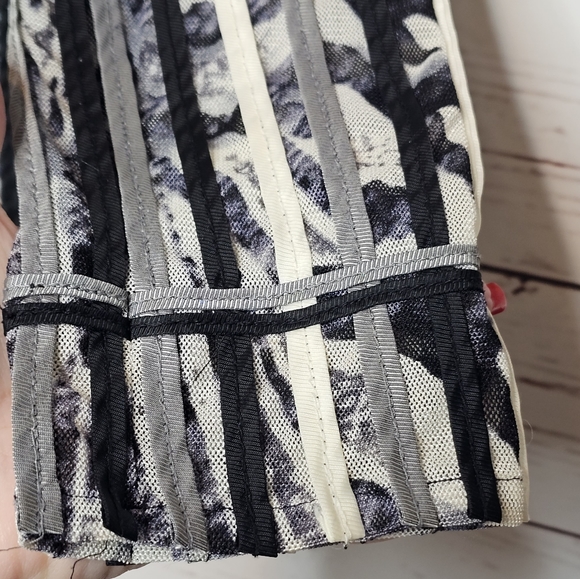 Obstinee by Ika Striped Zip Front Top - Picture 7 of 13